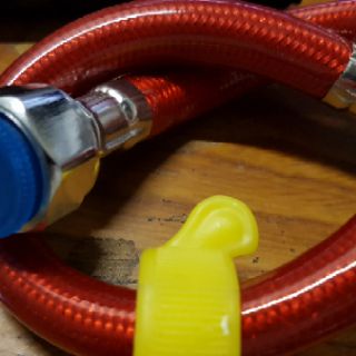 Dây cấp nước , bồn cầu , bồn rửa mặt , bình nóng lạnh chịu nước nóng + chịu áp lực DG ( 3 lớp )