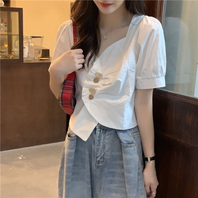 Áo croptop cách điệu tay bồng phối cúc phong cách cá tính