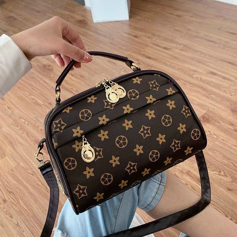 Túi Xách Nữ Kèm Móc Khóc Gấu, Túi Đeo Chéo Nữ Phong Cách Hàn Quốc