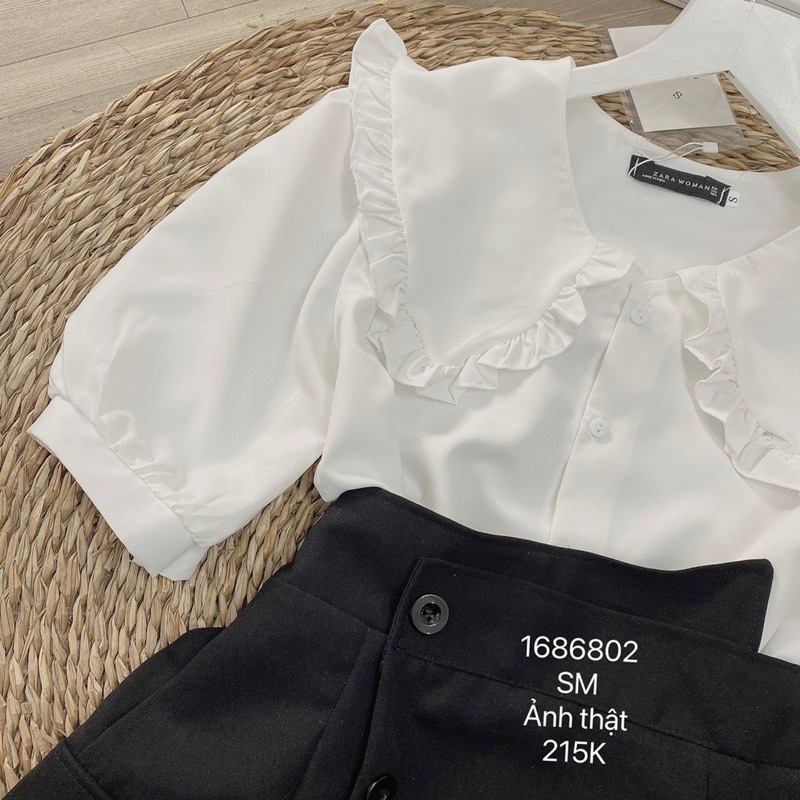 Set Áo Sơ Mi Chân Váy Đen Nút 1686802
