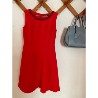 Thanh lý đầm ivy moda đính cườm cổ
