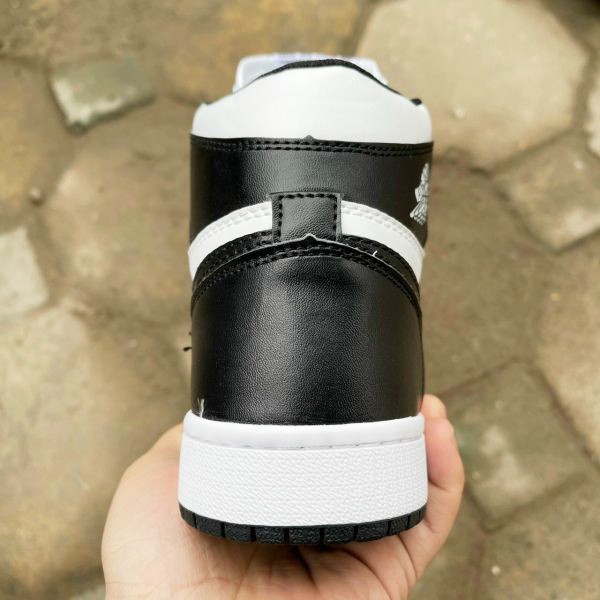(shop mới)Giày Jordan jd1 panda  đen trắng cao cổ chất đẹp fullbox-fullbill đầy đủ
