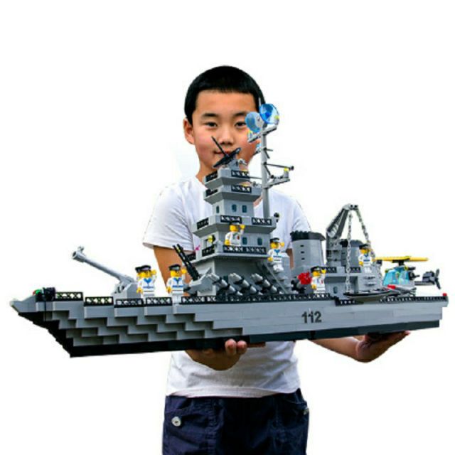 Bộ lắp ráp kiểu lego - mô hình chiến hạm khổng lồ