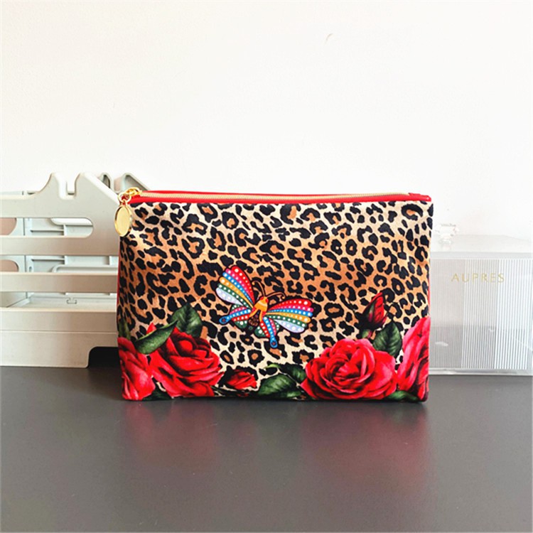 ▫✈♨Estee Lauder da báo hoa hồng mẫu túi flannel mỹ phẩm dung tích lớn lưu trữ hoàn thiện xách tay clutch