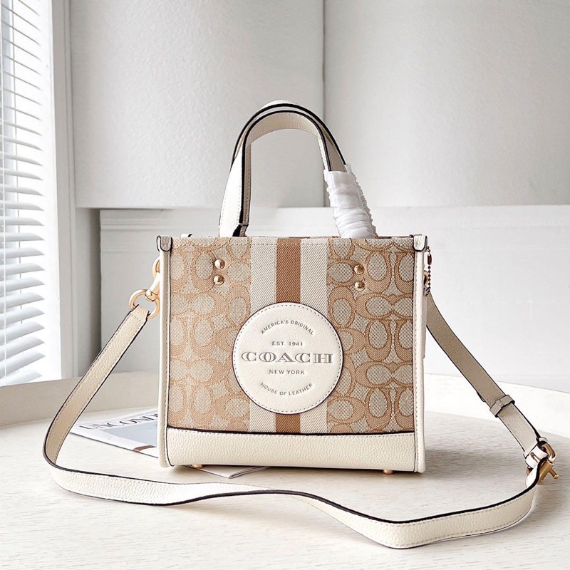 TNS - Túi tote form vuông hottrend Coashi field dempsey tote-chất canvas phối da tone màu nâu kem chữ C đặc trưng hãng