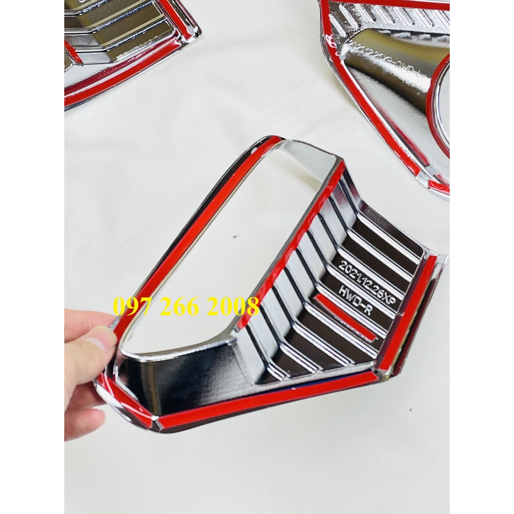 Ốp viền đèn gầm trước, sau xe Mitsubishi Xpander 2022, 2023 nhựa ABS mạ crom cao cấp