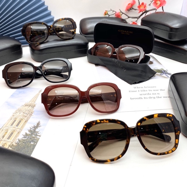 KÍNH COACH ZOEY HEART