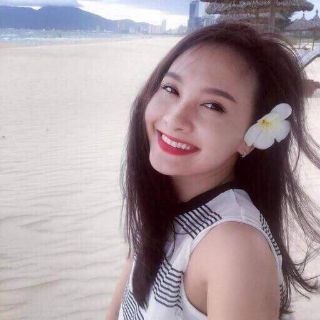 HOA ĐẠI CÀI TÓC ĐI BIỂN