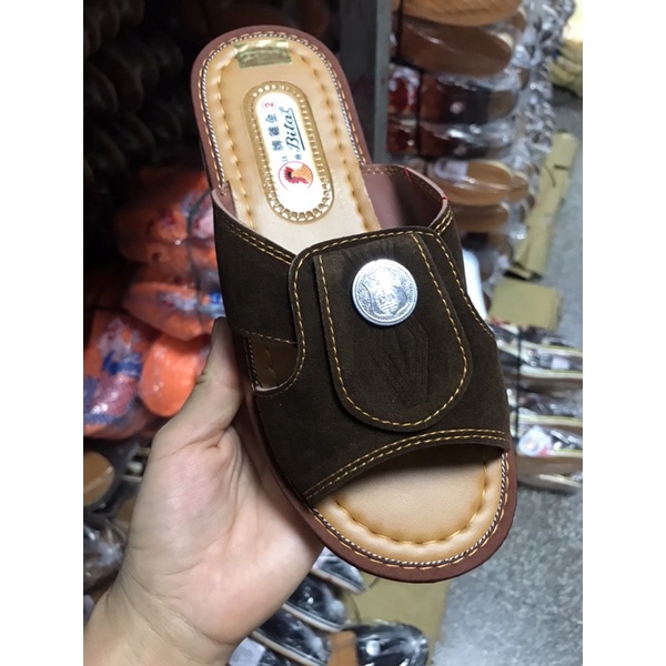 Dép gà nam bitas khuy tròn 2 mầu đen,nâu.dép nam bitas quai ngang,quai chéo