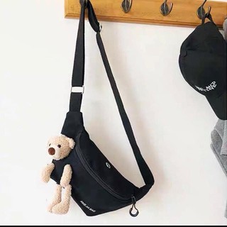 Túi vải đeo chéo kèm gấu