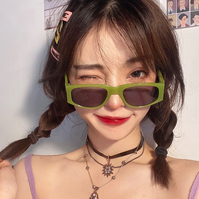 Kính Mát Hình Mắt Mèo Thời Trang Cá Tính Cho Nữ