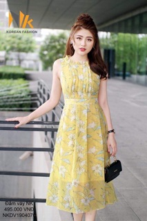 Đầm maxi cổ yếm