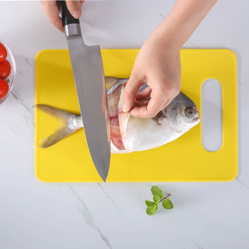 Thớt nhựa cấp thực phẩm dáng vuông chống trượt tiện lợi dành cho nhà bếp