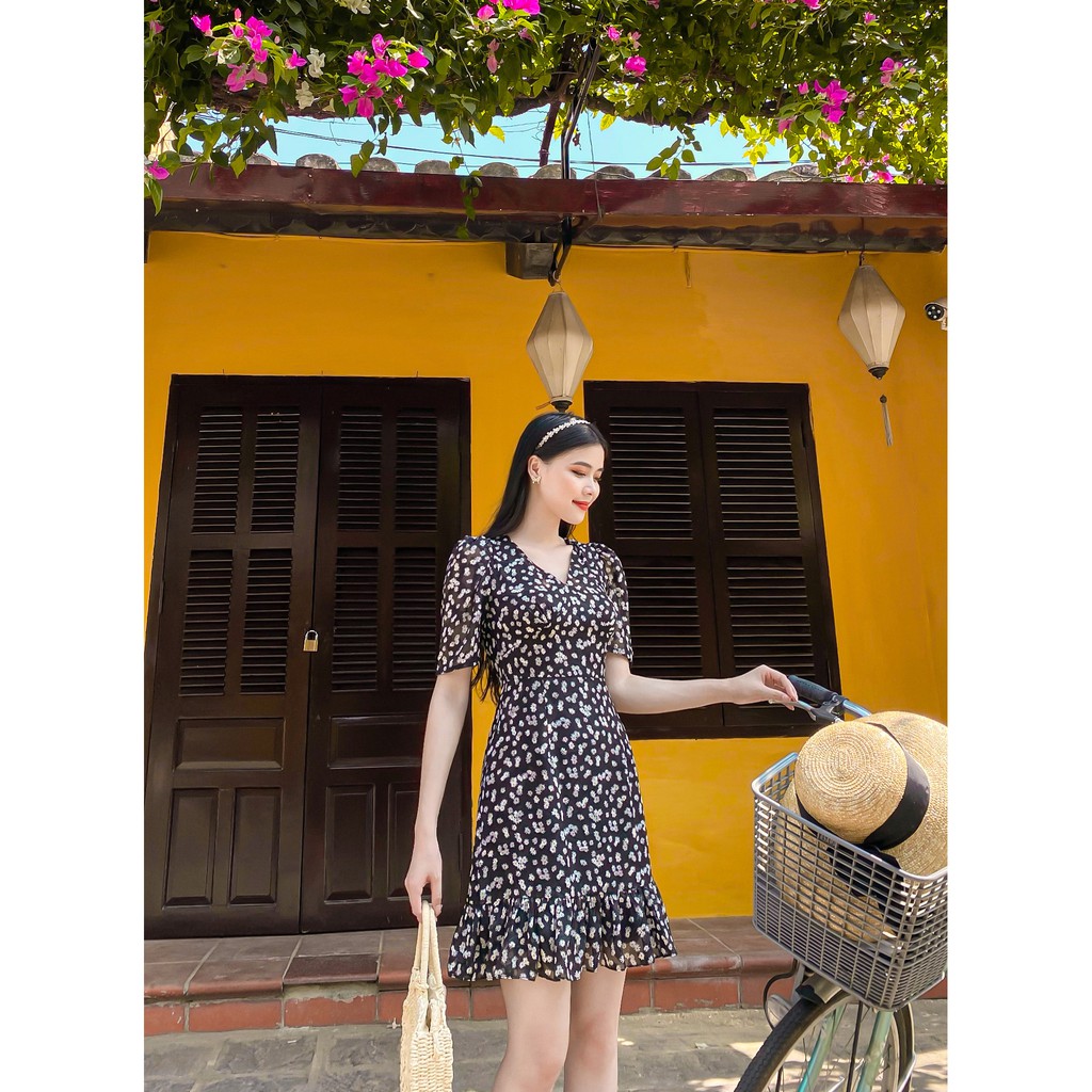 [Mã FAGREEN1505 giảm tới 30K đơn 99K] Váy cổ V tay lỡ hoạ tiết hoa Zym's House - LT95 | BigBuy360 - bigbuy360.vn