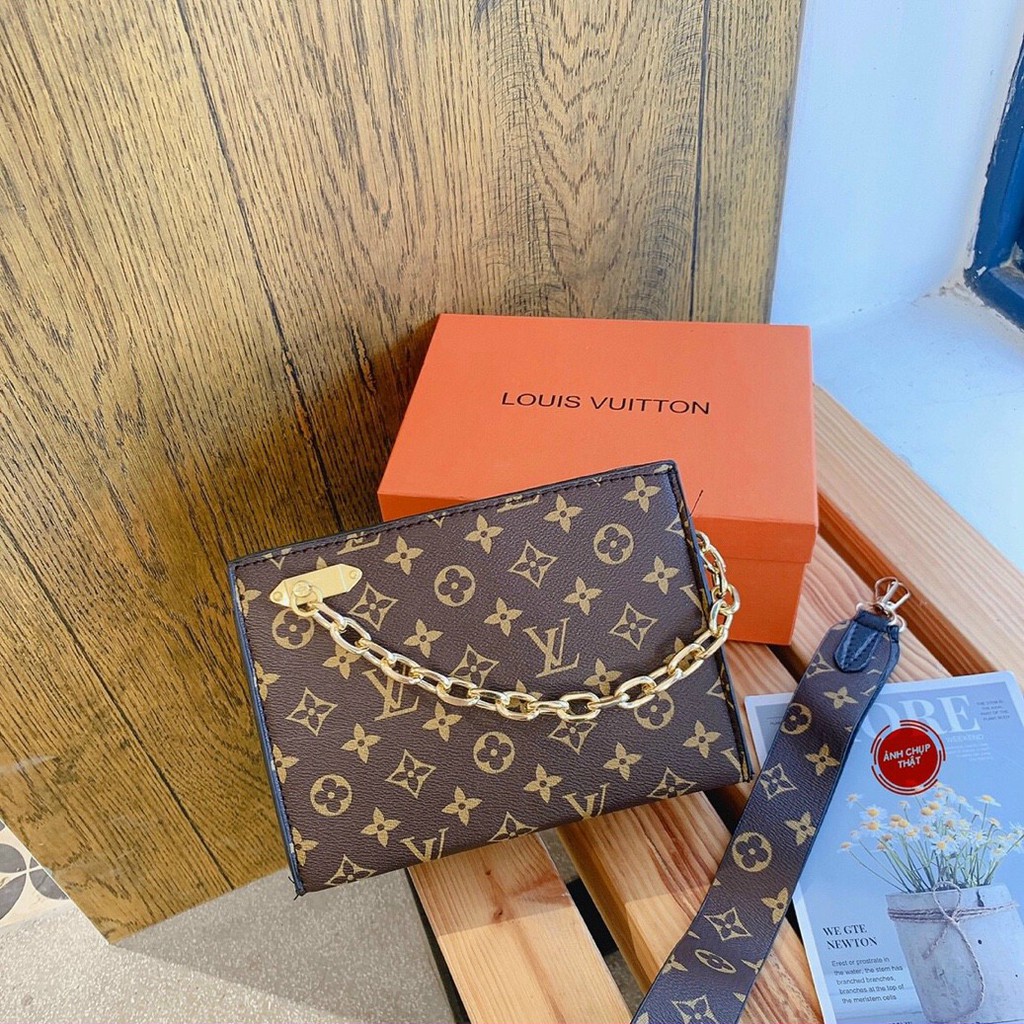 Túi Hộp Đeo Chéo Tab Vuông Quai Xích Nhựa ❤❤❤ Freeship 50k