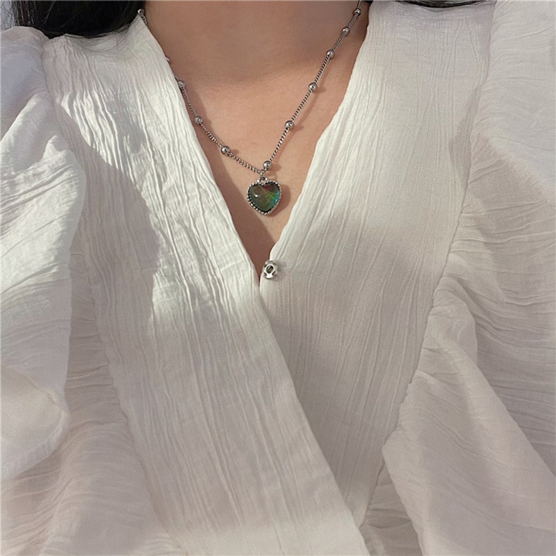 Vòng cổ Thép Titan Mặt Trái Tim Đổi Màu Theo Nhiệt Độ Thời Trang