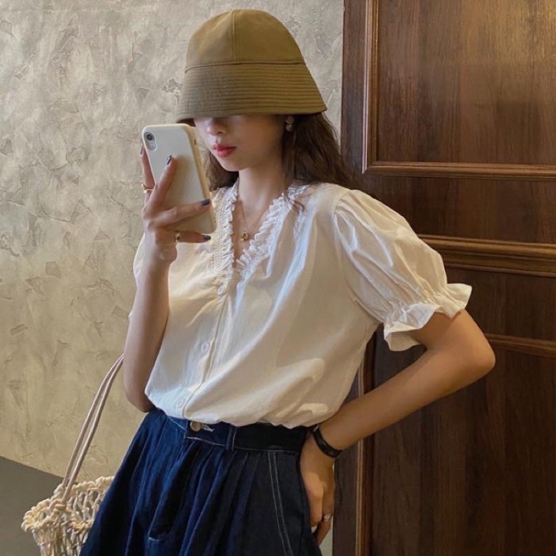 Áo kiểu tay phồng nữ tính màu trắng phong cách Hàn Quốc