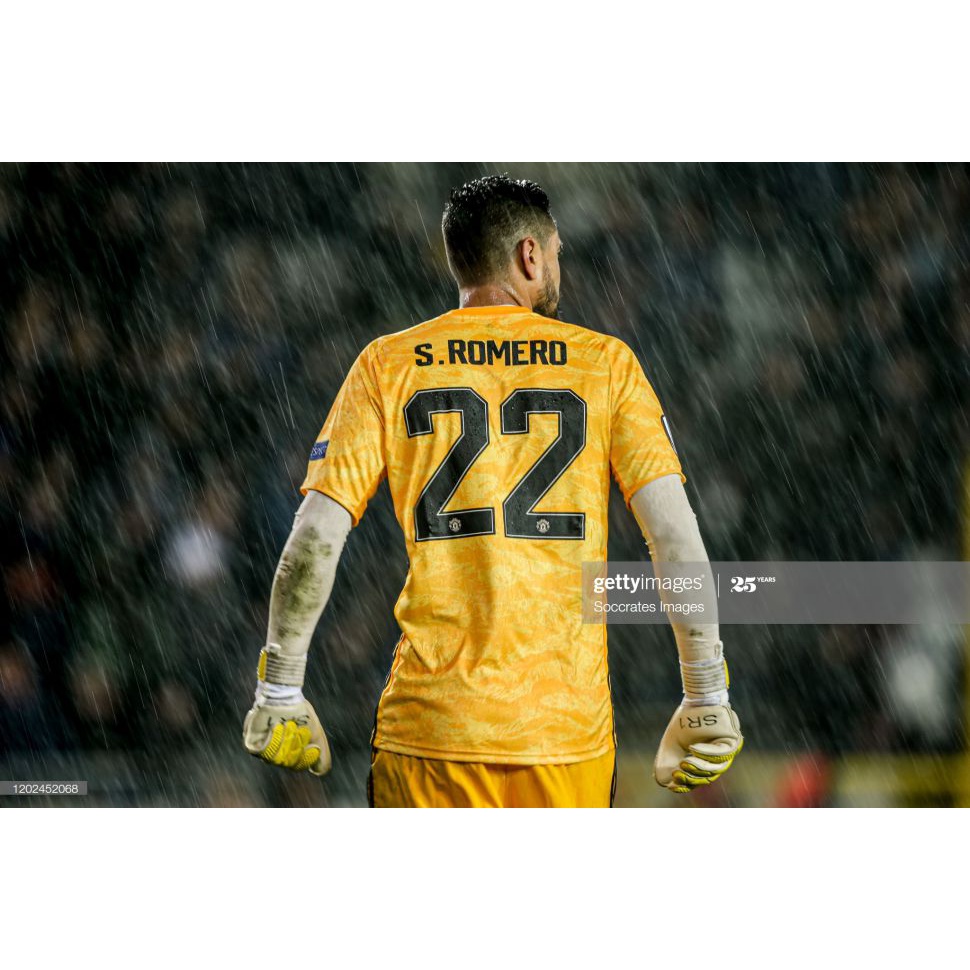 Áo thủ môn bóng đá Mancheater United 2019-2020 four shirt goalkeeper gk yellow vàng