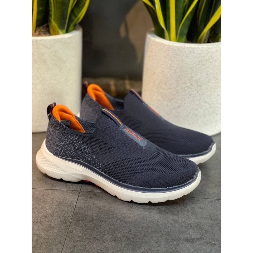 Giày Thể Thao Nam Skech GO Walk 6 216202, Chất cả dày dặn êm chân, phần sau gót chân có đệm cao