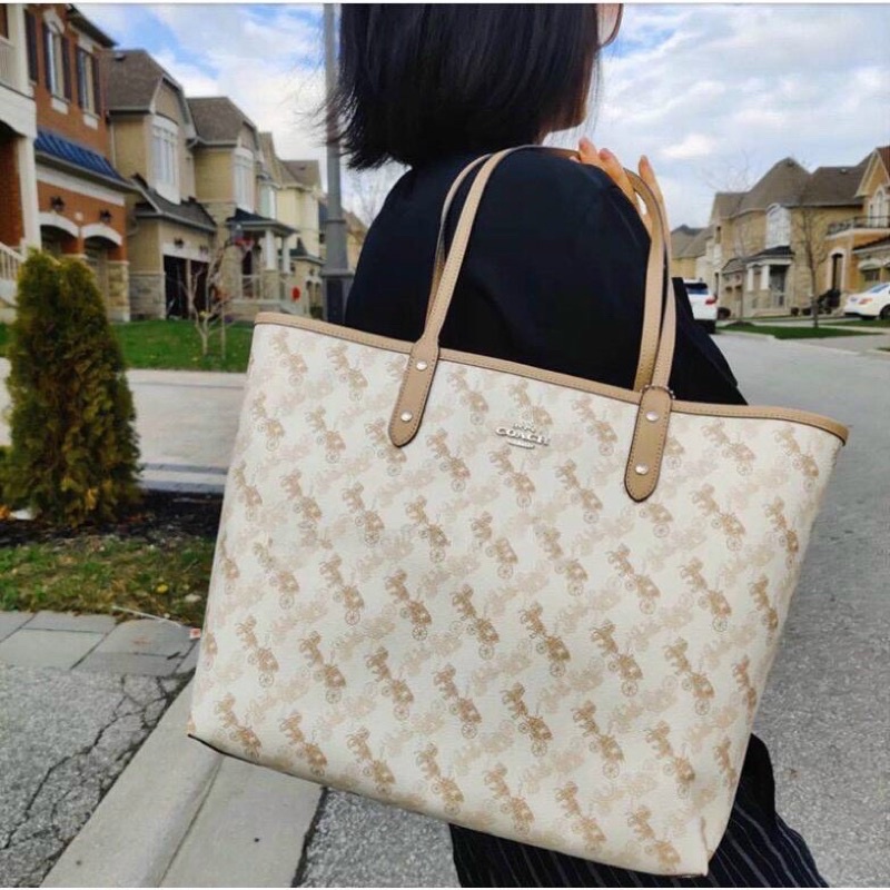 Túi Coach Tote