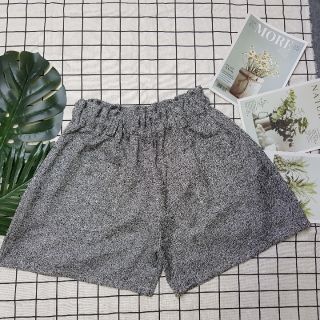 Quần short kaki hai túi lưng thun