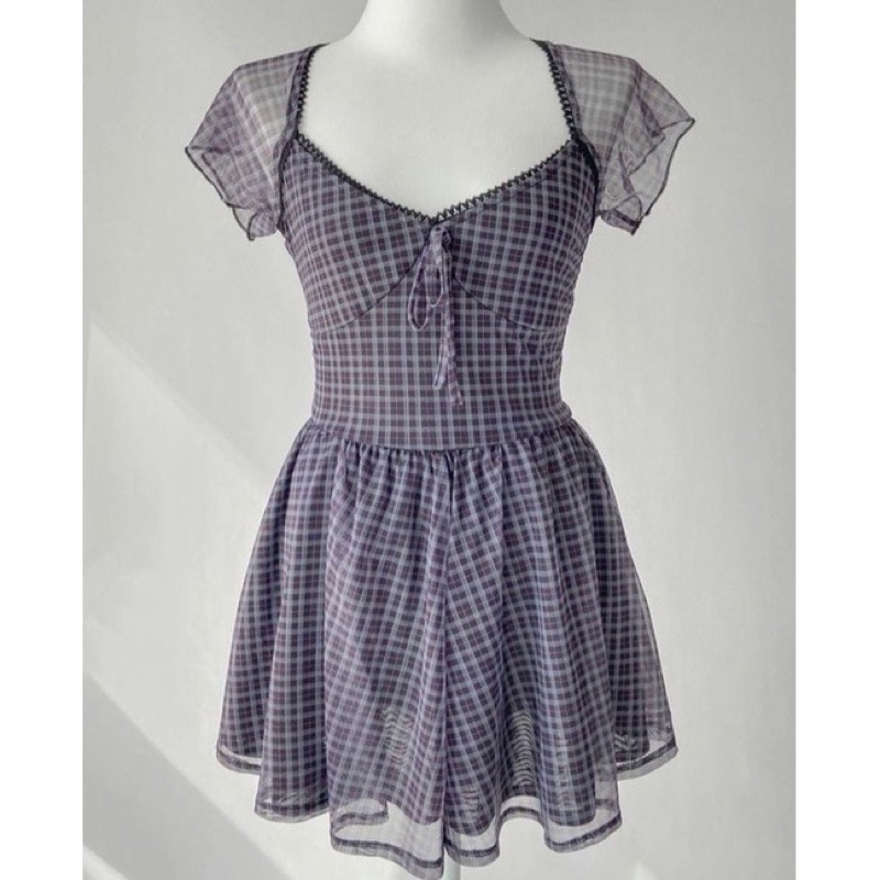 PASS Jumpsuit voan lưới kẻ sọc caro cổ V thắt nơ ngực