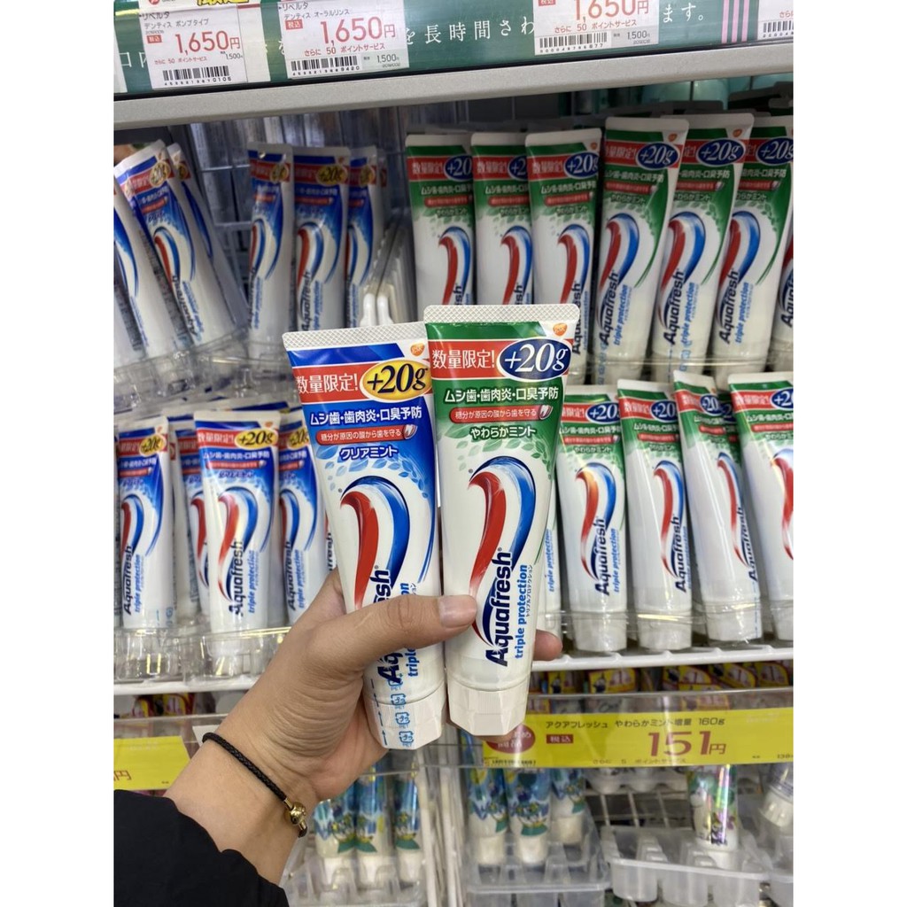 Kem đánh răng Aquafresh Nhật Bản