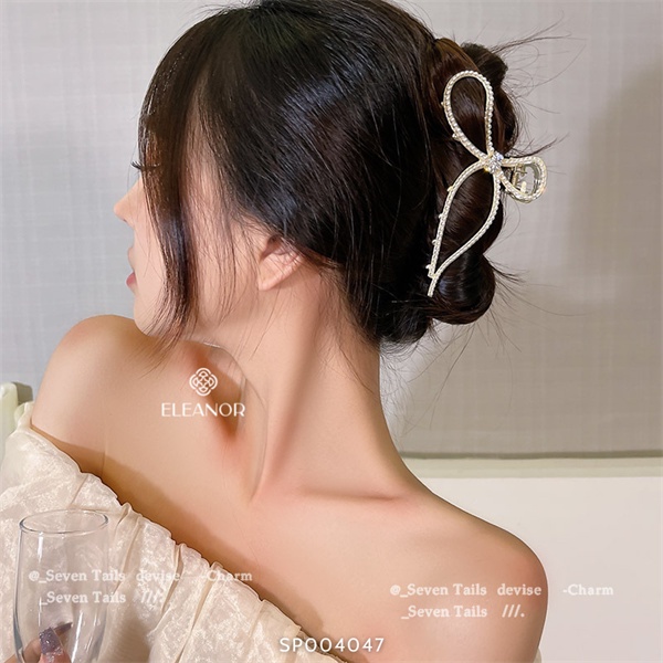 Kẹp tóc nữ càng cua Eleanor Accessories hình nơ đính đá ngọc trai nhân tạo phụ kiện tóc 4047