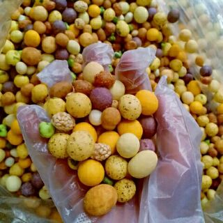 1kg đậu phộng da cá đủ màu 90k