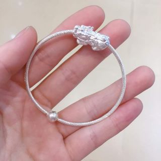 Lắc tay cứng bạc