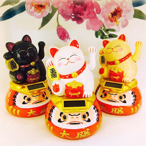 Mèo thần tài vẫy tay Daruma năng lượng ánh sáng 15cm tài lộc may mắn