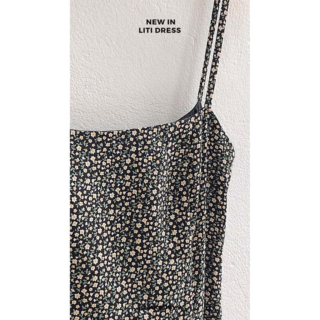 [Mã SKAMFA06 giảm 10% tối đa 50K đơn 0Đ] Naked By V - Váy hai dây hoa midi Liti Dress (Đen) | BigBuy360 - bigbuy360.vn