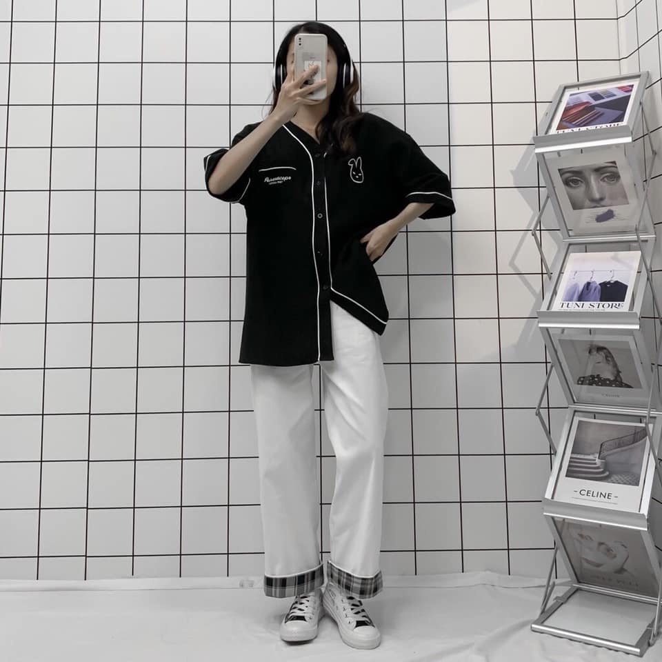 Áo sơ mi viền hình thỏ thêu sơ mi tay lỡ cổ V chất lụa chuẩn from nữ