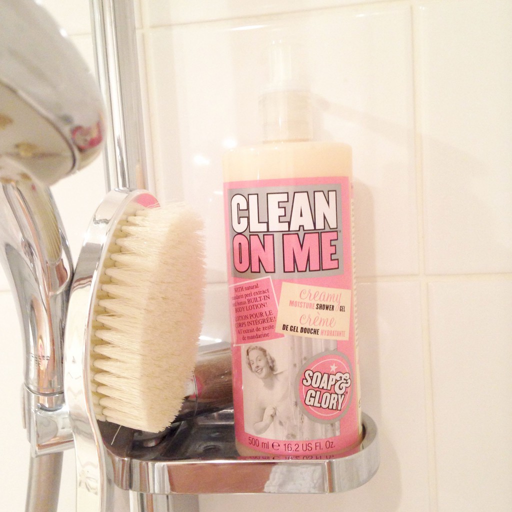 [bản mới bill Anh] Sữa tắm Soap and Glory CLEAN ON ME - Bubble in Paradise - made in UK 500ml