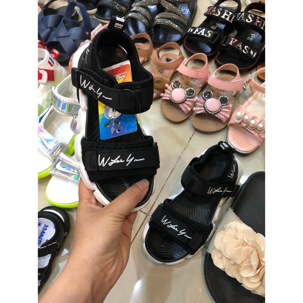 Sandal trẻ em