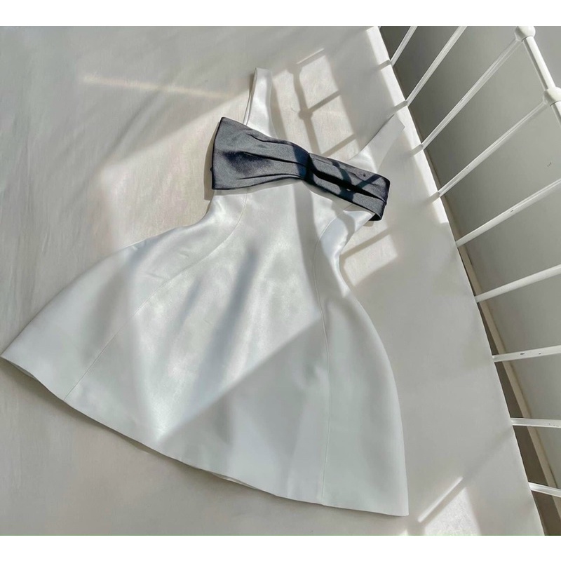 Đầm xoè 2 dây nơ xếp ly ngực