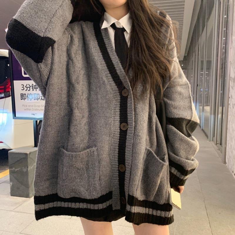 Áo Khoác Len Áo Cardigan Len Xám 2 Túi Nữ Dáng Rộng Freesize Cài Cúc Phong Cách Hàn Quốc