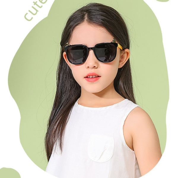 Mắt kính mát trẻ em cao cấp mẫu mới 2022 kính thời trang trẻ em