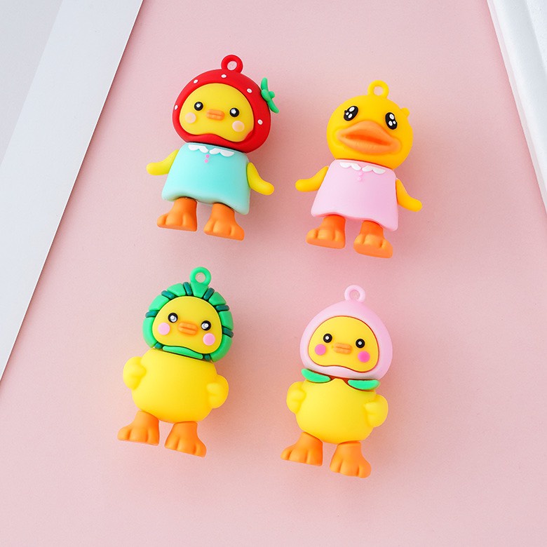 Móc khoá vịt trái cây dễ thương dùng treo khoá xe , balo