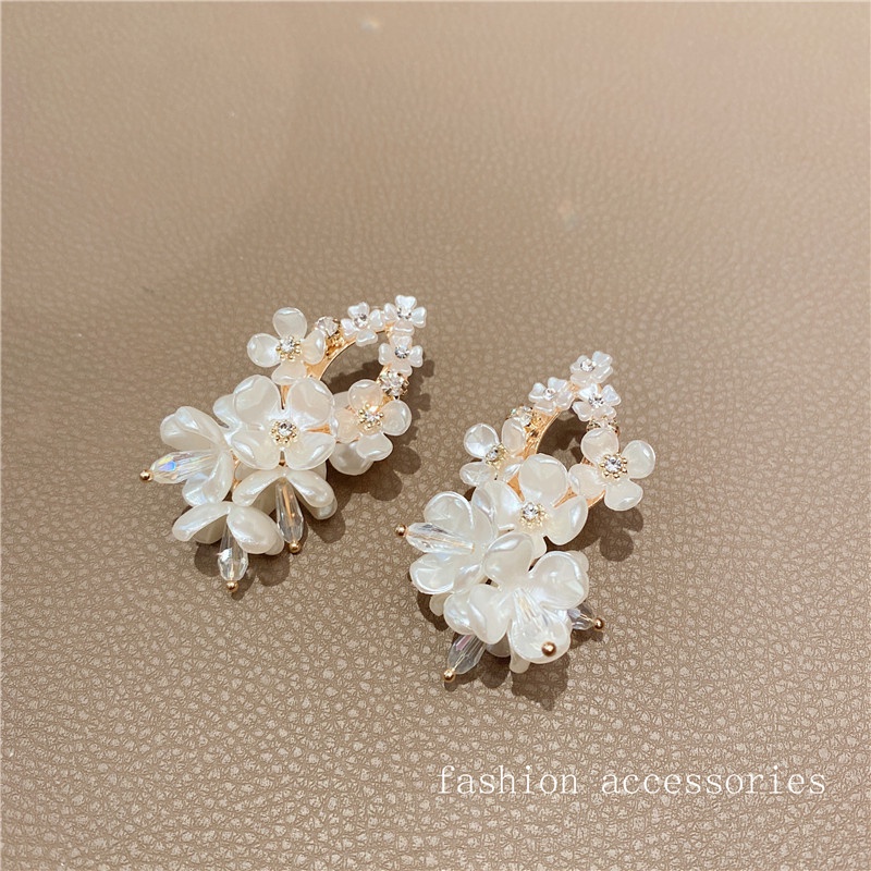 Hoa tai Bella hình giọt nước / hoa màu bạc thời trang Âu Mỹ thanh lịch