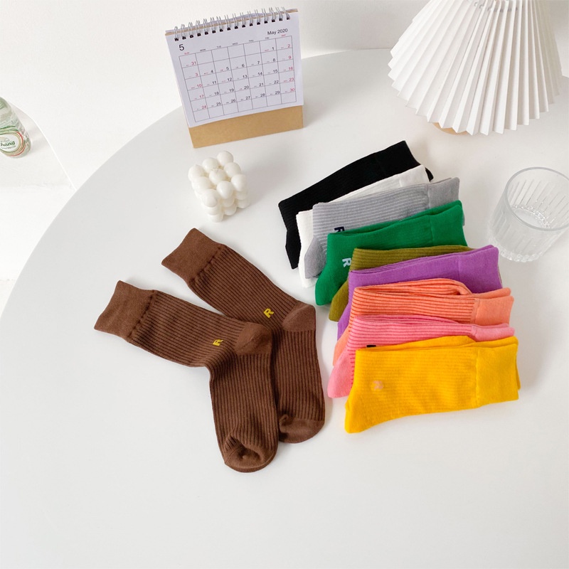 Đôi Vớ Kẻ Sọc Nhiều Màu Sắc In Chữ R Đơn Giản Phong Cách Hàn Quốc Thời Trang Xuân Hè