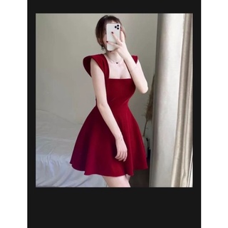Đầm nhung đi tiệc