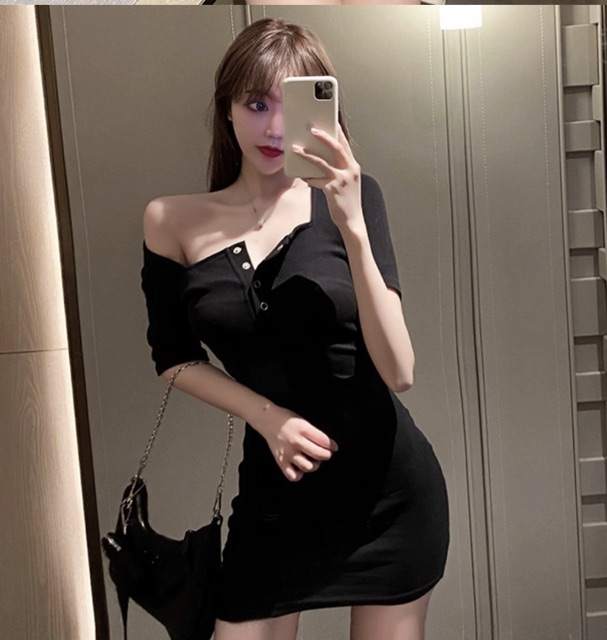 Váy body cổ vuông nút bấm quảng châu