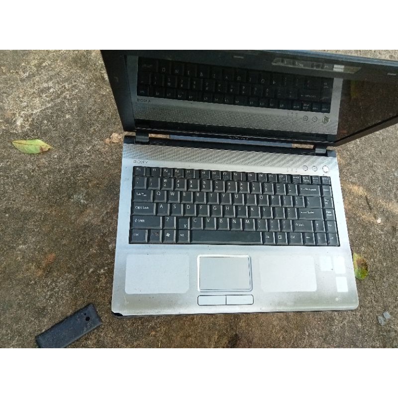 Laptop giá rẻ.  SONY VAIO PCG-7K6P | BigBuy360 - bigbuy360.vn