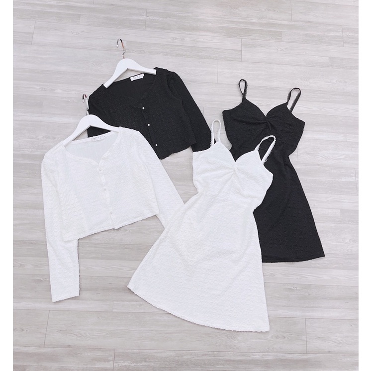 Set váy hai dây xốp xoắn ngực kèm áo cadigan cúc ngọc chanh xả