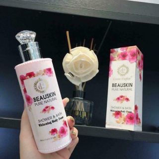 Sữa Tắm Trắng mịn da Queen perfect