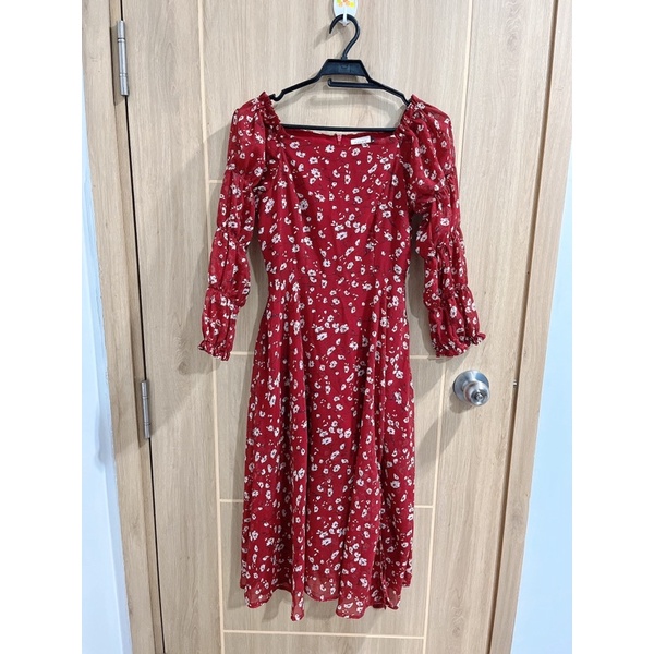 váy ruchan hoa đỏ size S