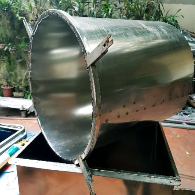 Ống hứng gió cho cục nóng điều hòa.100 % inox k gi..kích thước theo quạt của điều hòa.đk khoảng từ 50- 60 theo từng quạt