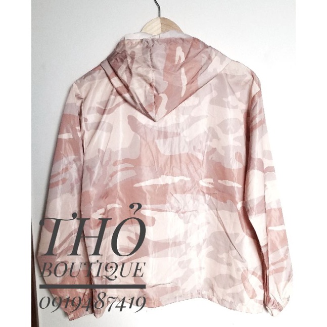Áo gió khoác dù FOREVER 21 tay dài có nón hoạ tiết rằn ri màu hồng