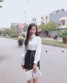 Áo lụa cổ choker